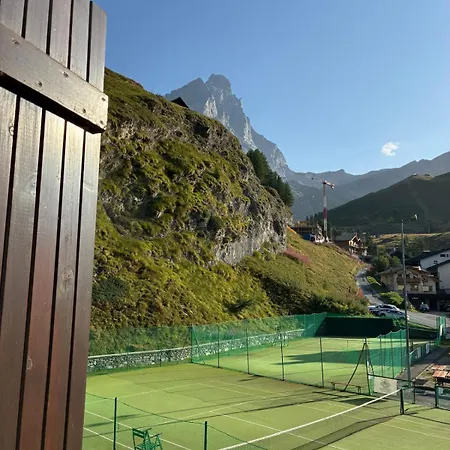 Cervinia Pearl - Апартаменти *